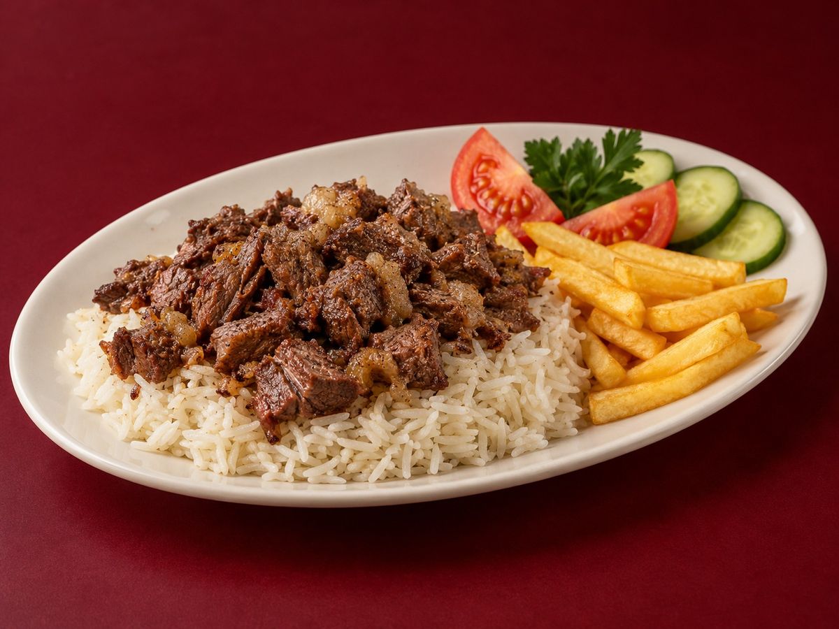 Pilav üstü kavurma ve patates kızartması
